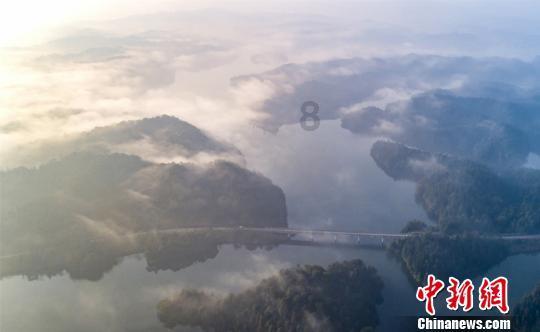 女生最受不了相亲男在初次见面时的哪些行为？游戏画面